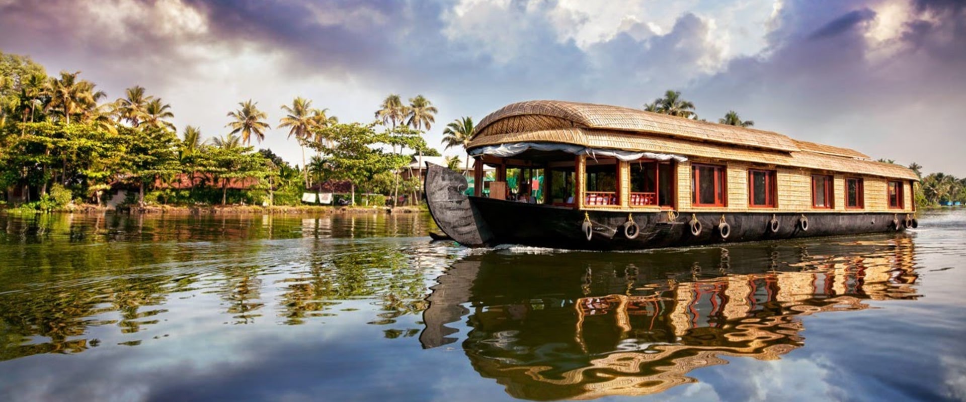 Exploring the Best Tourist Places in Kerala