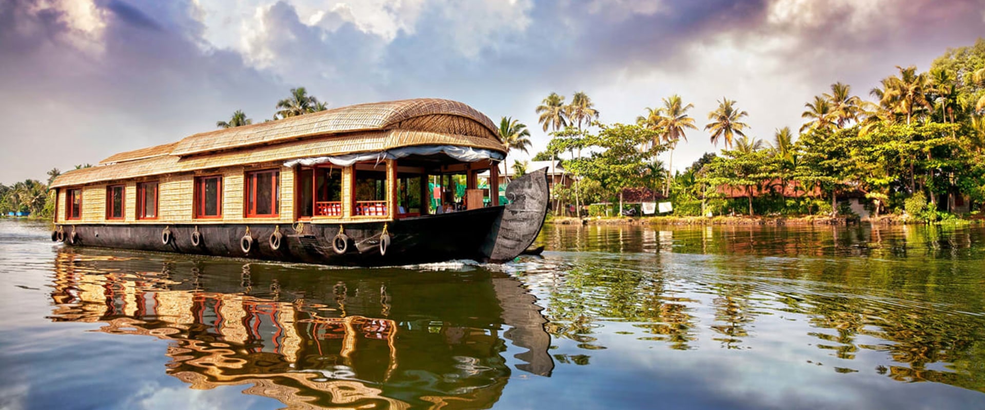 Explore the Best of Kerala with Holiday Tour Packages